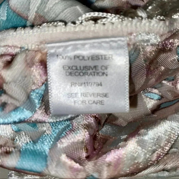 Multi‎ color pastel velvet scarf with tassels - Picture 4 of 4